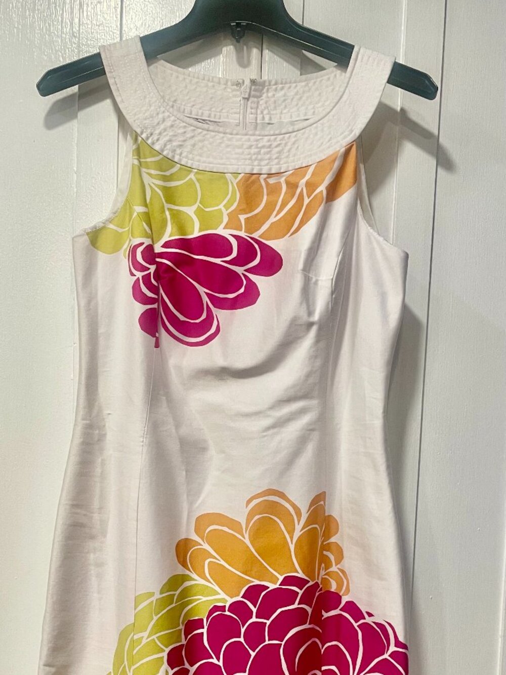 JONES NEW YORK White Pink Green & Orange Floral Dress With Full Lining Size 4